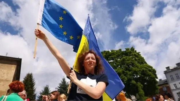 ЄС офіційно продовжив тимчасовий захист для українців до 2027 року
