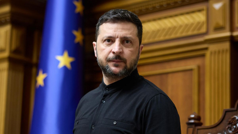 Зеленський підписав закон щодо НАБУ і САП