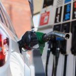 Зеленський узаконив відстрочку штрафів за відсутність спирту у бензині