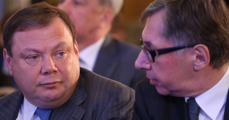 Фрідман і Авен не можуть отримати $300 млн дивідендів через санкції ЄС і Британії – FT