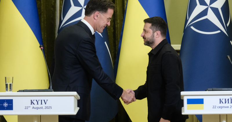 Генсек НАТО пообіцяв Україні «дворівневі» гарантії безпеки, постачання зброї та її виробництво