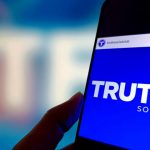 ШІ-стартап Perplexity створює пошуковий сервіс для Truth Social. Соцмережа Трампа може сама визначати «надійність» джерел для пошуку