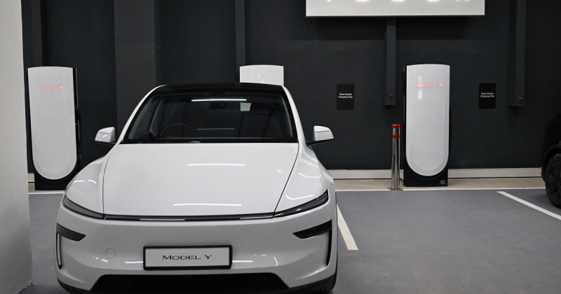 Tesla почала приймати замовлення на шестимісний Model Y L у Китаї