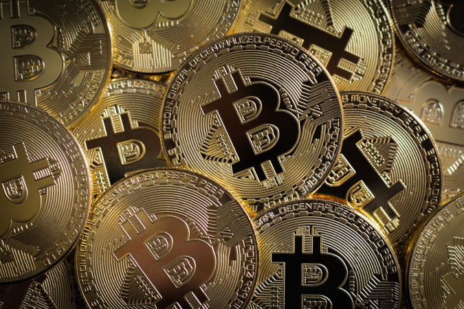 Біткоїн та Ethereum ETF за тиждень залучили майже $574 мільйонів: що нового на крипторинку
