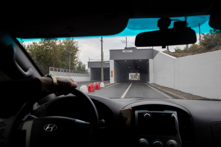 У Києві 23 серпня відкриють рух усіма смугами Подільського мосту (фото)