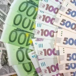 Кількість та обсяг операцій з гривневими та валютними ОВДП в липні знизилась