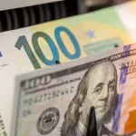 Курс валют: долар та євро в банках подешевшали
