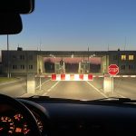 Митниця назвала перелік документів для виїзду за кордон на авто