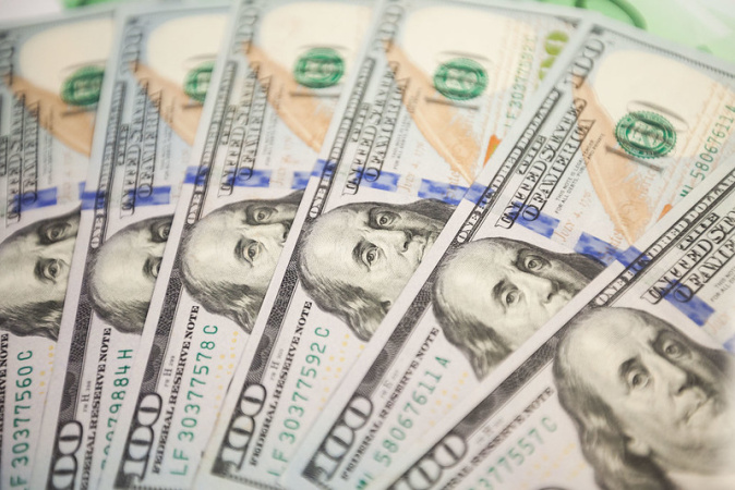 Міжнародні резерви України зменшилися до $43 мільярдів