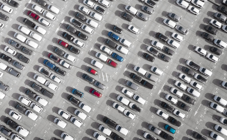 Ринок нових авто в ЄС: продажі електромобілів зросли, дизельних — впали