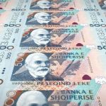 В Албанії хочуть заборонити використання готівки