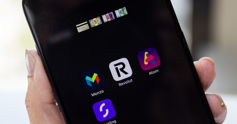 Британські фінтехи Revolut і Starling готуються до купівлі банків у США після регуляторного послаблення – FT