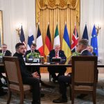Європейські високопосадовці цього тижня проведуть переговори в Парижі про гарантії безпеки для України – FT