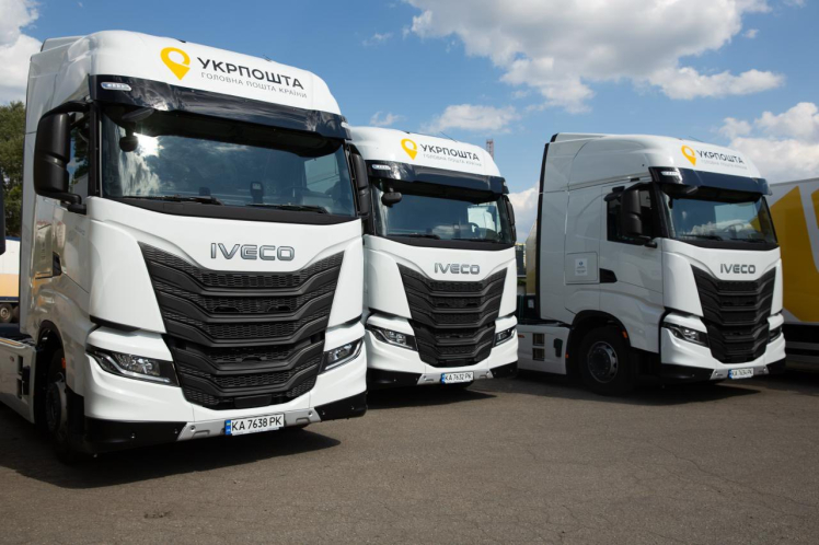«Укрпошта» закупила 160 нових MAN та Iveco за кошти ЄБРР (фото)
