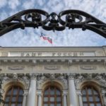 Центробанк росії спрогнозував обвал економіки на 5-6% у разі нових санкцій та падіння цін на нафту