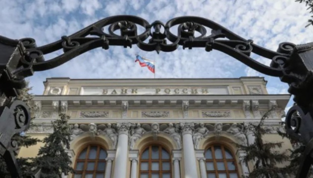 Центробанк росії спрогнозував обвал економіки на 5-6% у разі нових санкцій та падіння цін на нафту
