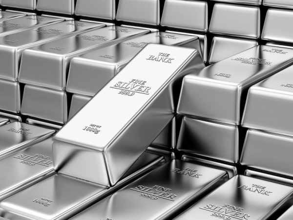Головне за понеділок: срібло злетіло до $40, в Україні запустили «Дія.АІ»