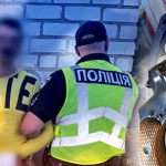 47-річний чоловік під час перевірки документів відкрив вогонь по поліцейських