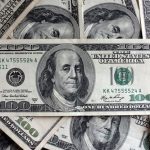 Курс валют: долар трохи послабшав на міжбанку