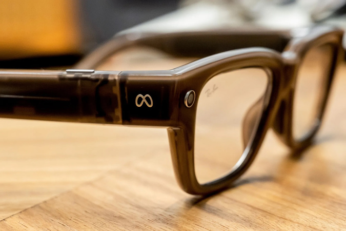 Meta запускає нові розумні окуляри Ray-Ban із вбудованим дисплеєм за ціною $800