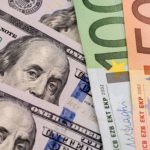Нацбанк зміцнив гривню у парі з євро, курс долара майже не змінився