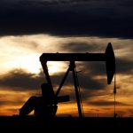 Нафта коливається біля максимуму: що відбувається на ринку