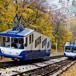 Обстріл Києва: у швидкісному трамваї та фунікулері можливі проблеми з оплатою