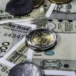 Рупія впала до історичного мінімуму через 50%-ві мита США