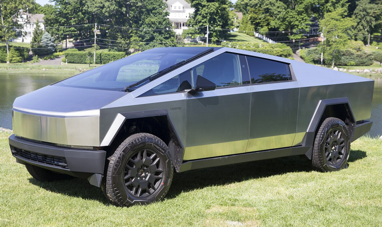 Tesla припинила продаж найдешевшої версії Cybertruck. Причина — ніхто не купує
