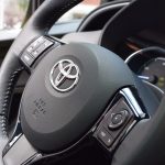 Toyota відкликає понад 590 тисяч авто у США через проблему з панеллю приладів