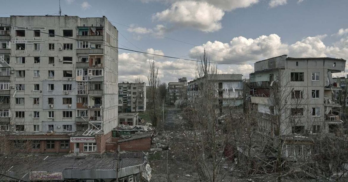 Російським окупантам вдалося прорватися на околиці міста Мирноград