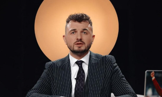 Женя Янович зняв пародію на легендарний кліп "Океану Ельзи"