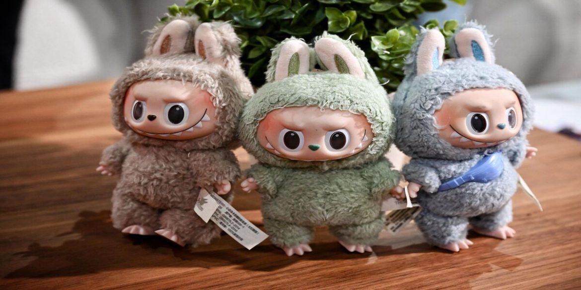 Фальшиві ляльки Labubu
