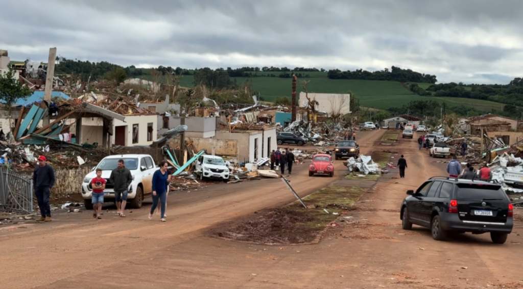 Tornado zerstört Stadt in Brasilien: Tote und Hunderte Verletzte