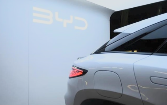 У жовтні українці купили понад 10 тисяч електрокарів — BYD і Zeekr вийшли в лідери, Tesla втратила першість