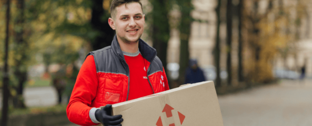 Нова пошта оновлює тарифи з 1 грудня 2025 року — подорожчають великі відправлення