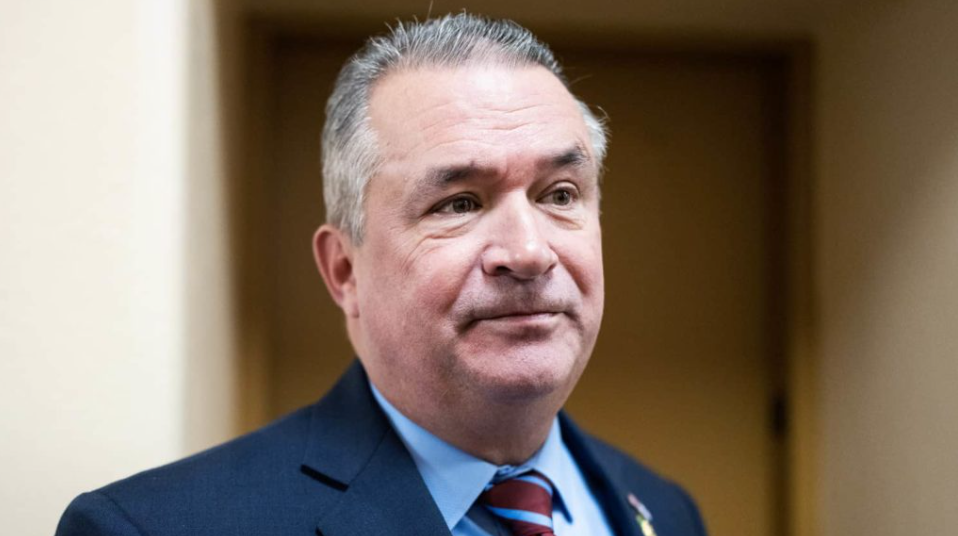 Neuer 28-Punkte-Friedensplan der USA im Kongress kritisiert – Befürchtungen über russische Zugeständnisse