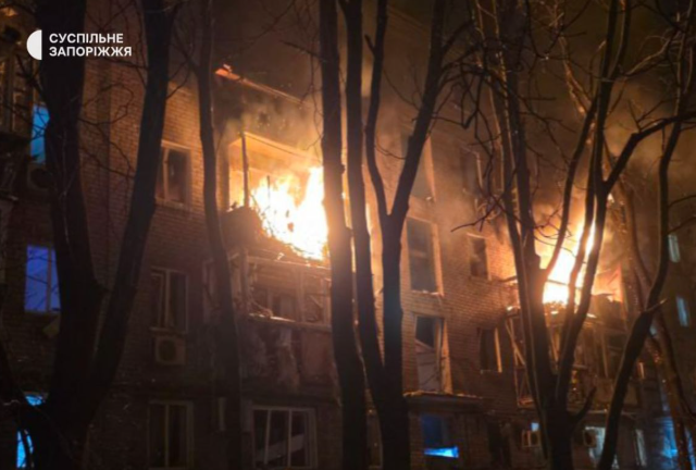 Атака по Запоріжжю 25 листопада: пожежі й руйнування після “Шахедів” — відео та фото наслідків