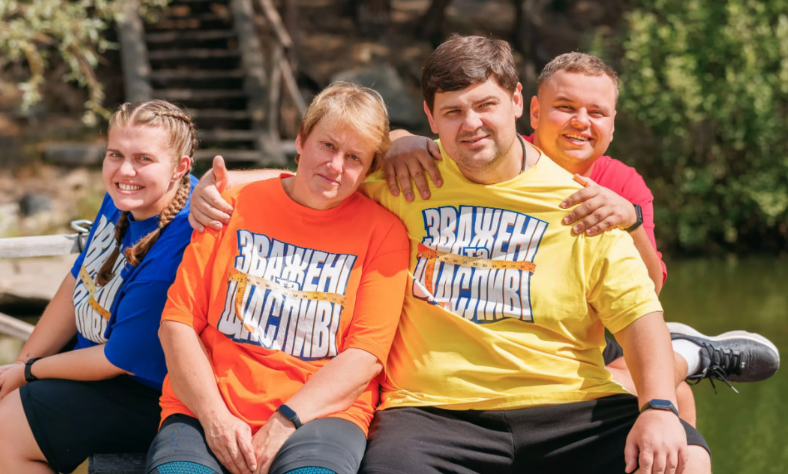 13 випуск «Зважені та щасливі» 2025: фінальні конкурси, повернення легенд проєкту та хто залишить шоу за крок до фіналу