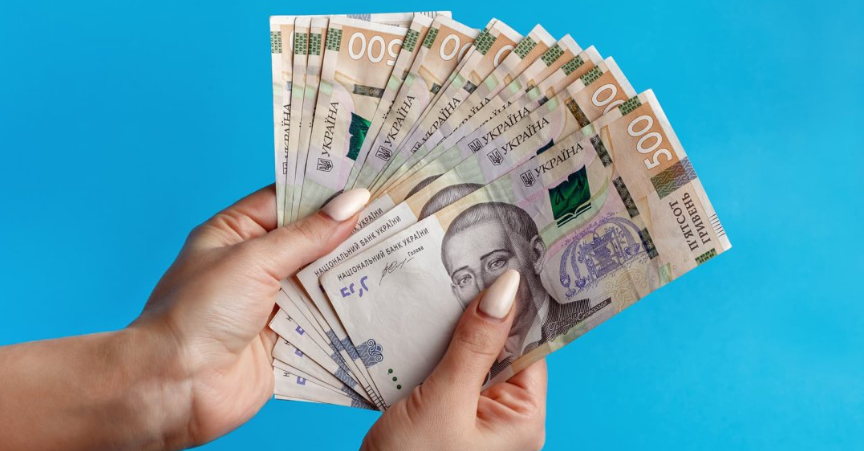 Підвищення у 2026 році: вчителям +30% із січня та +20% із вересня — нові суми мінімальної зарплати і прожиткових мінімумів