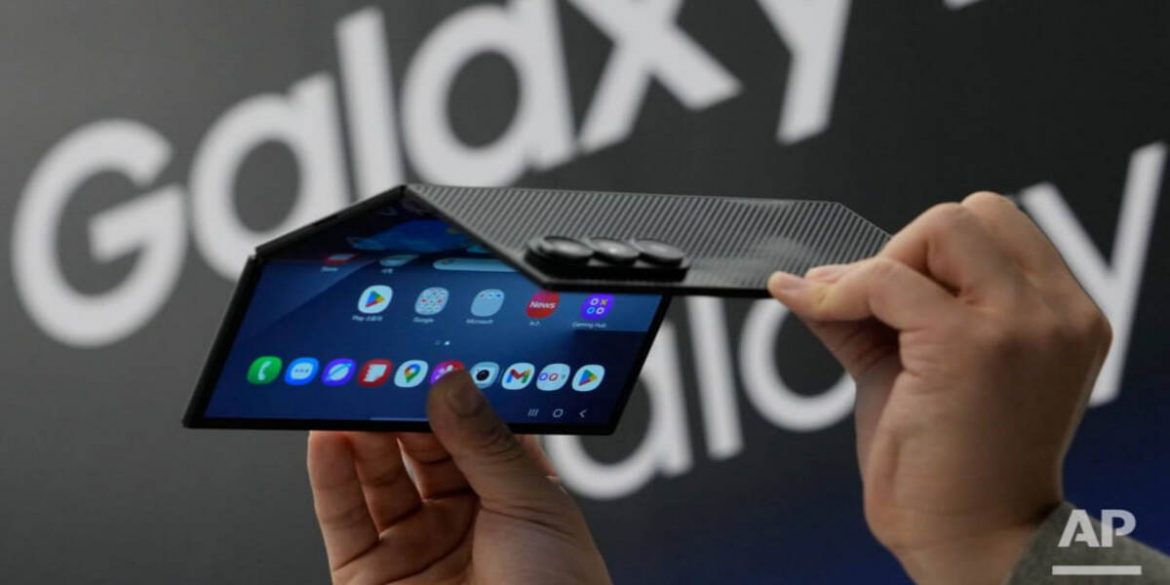 Samsung представила Galaxy Z TriFold 2 грудня: ціна 3,59 млн вон, ключові характеристики та старт продажів трискладного смартфона