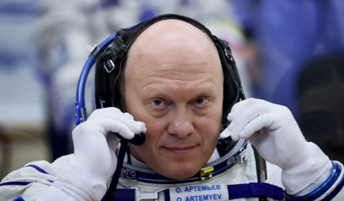 SpaceX усунула російського космонавта Олега Артемьева: депутат і скандал з Ілоном Маском