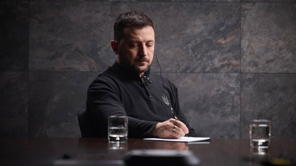 День народження Зеленського 25 січня: скільки років, коротка біографія, сім’я і хто привітав