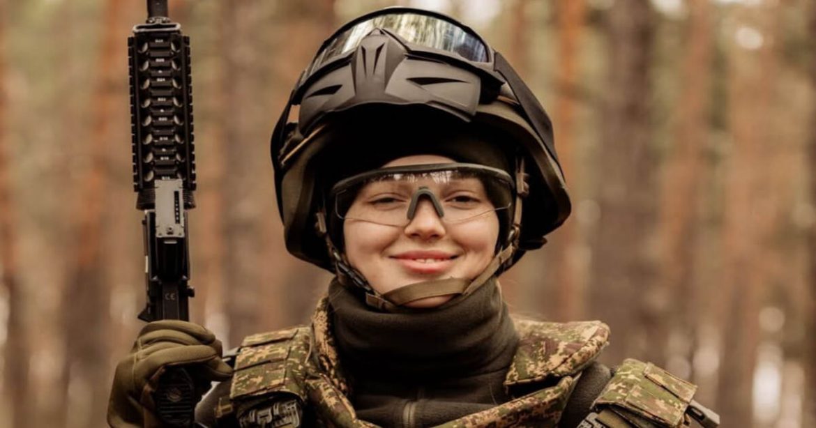 Переможниця 14 сезону «МастерШеф» Наталка Нікішина пройшла базову військову підготовку: що відомо про її рішення