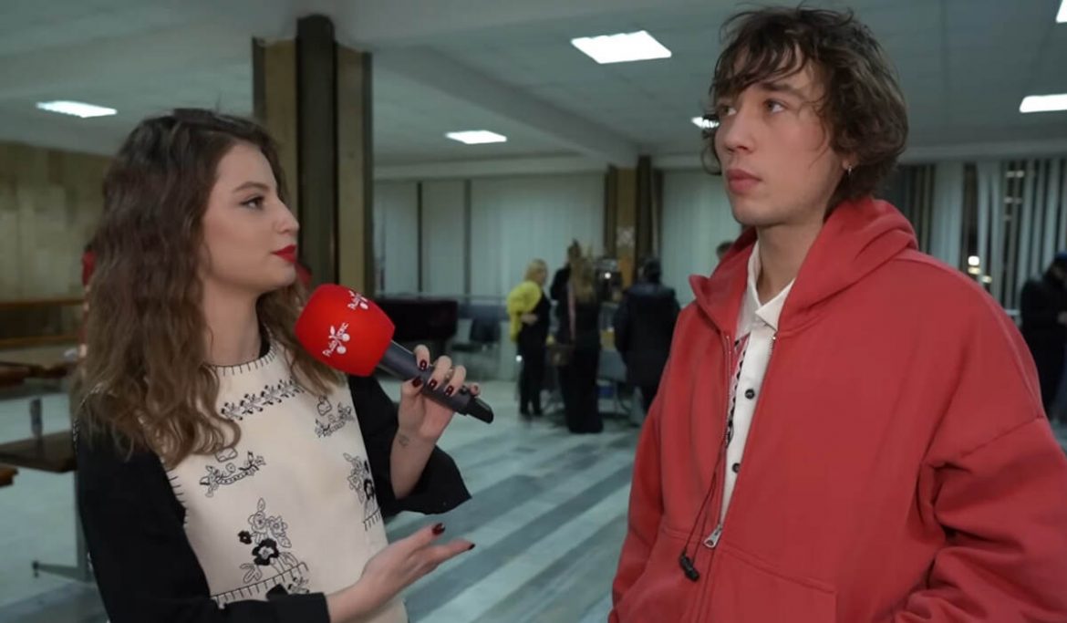 BRYKULETS став учителем у школі: що саме викладає співак і з якими класами працює