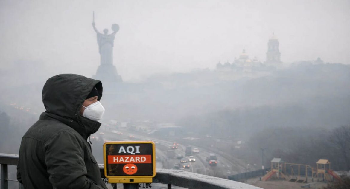 Якість повітря в Києві 20 січня 2026: смог, де гірше, що робити і чи можна гуляти