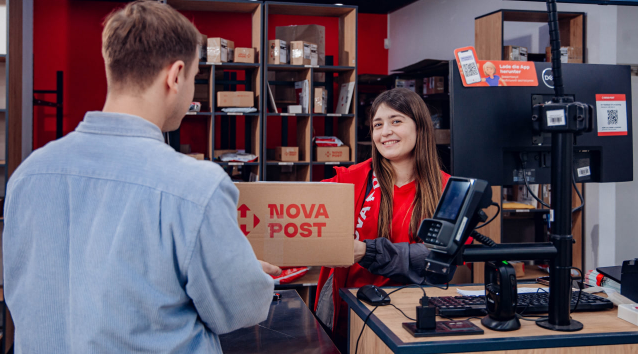 Як відправити посилку зі США в Україну через Nova і UPS: де здати, скільки чекати та як працює страхування