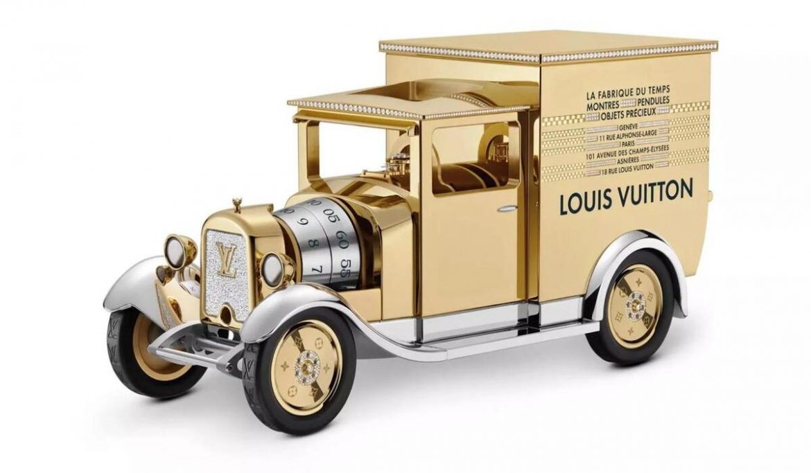 Louis Vuitton випустив настільний годинник-вантажівку за 650 000 €: що в ньому такого і чому про нього говорять