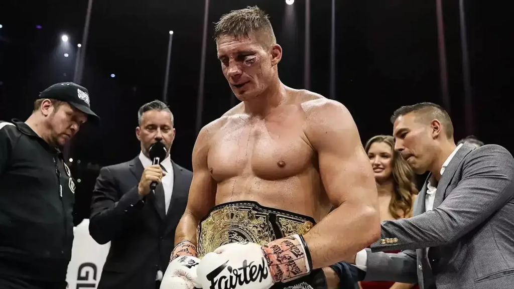 Усик – Верховен: коли бій, де відбудеться та що відомо про титул WBC