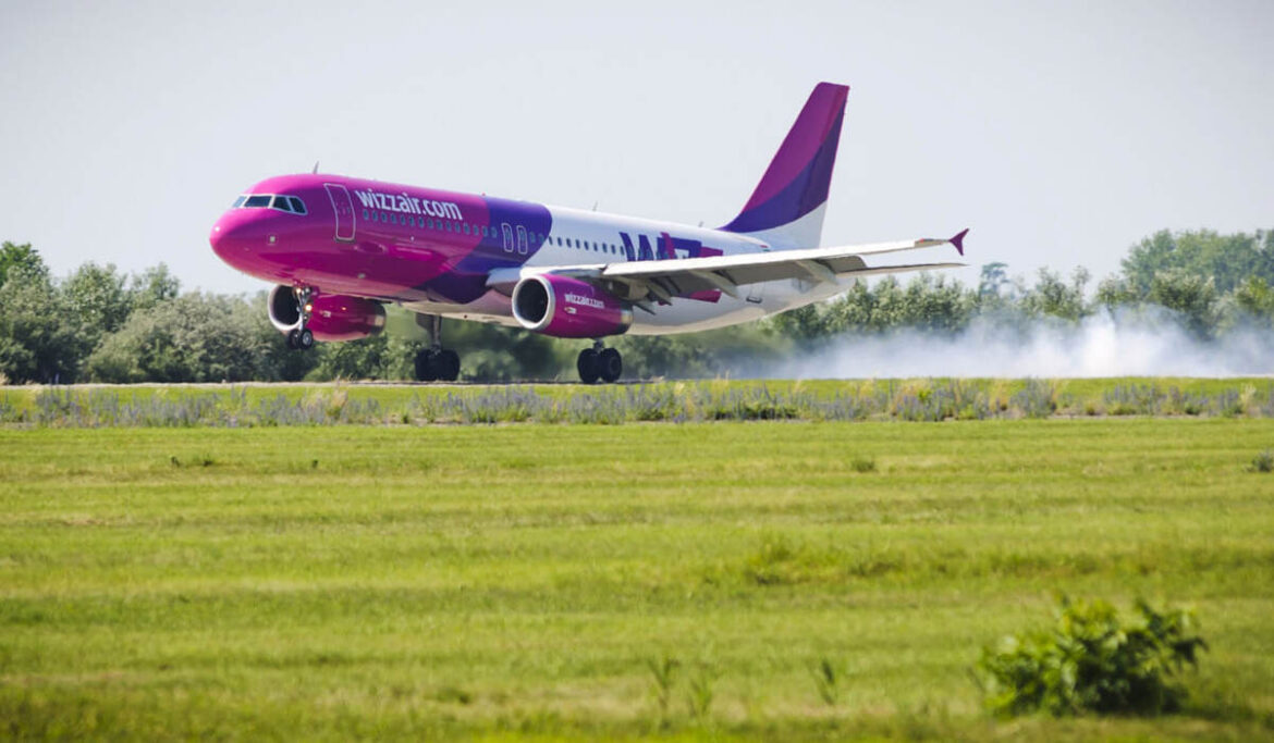 Wizz Air повертається в Україну чи ні: коли можуть відновити рейси, як пройти реєстрацію та перевірити статус польоту